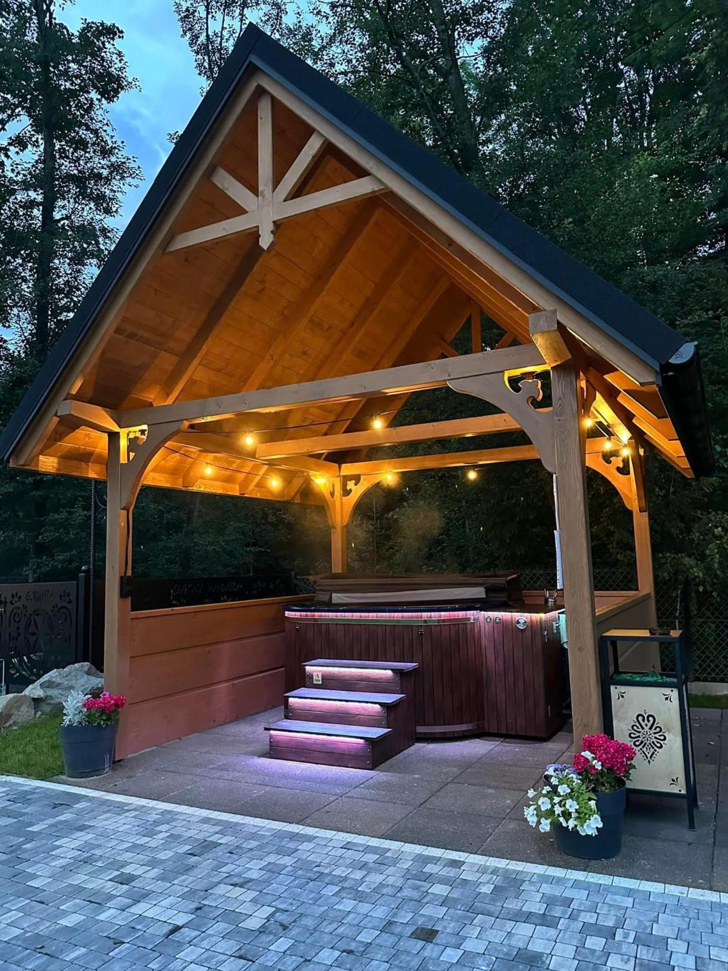 Domki Gawra Z Jacuzzi Zakopane Exterior photo